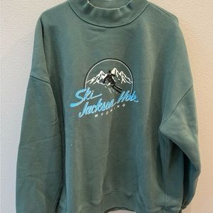 Abercrombie and Fitch oversized fit Jackson hole Wyoming pullover
